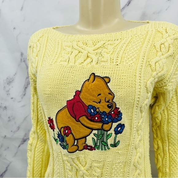 Disney Vintage Winnie The Pooh Chunky Knit Sweater Yellow - Picture 2 of 7